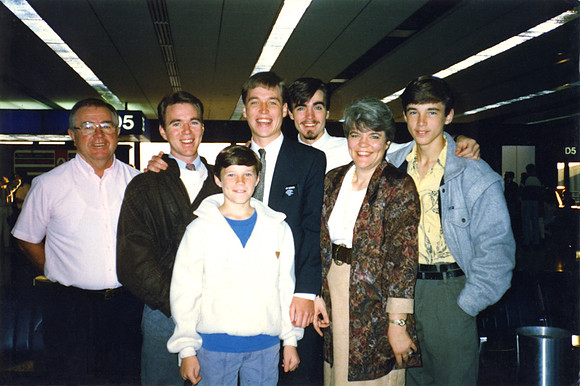 HF 1990 Jan - Jason leaves for his mission