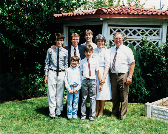 HF 1987 - Sunday Backyard